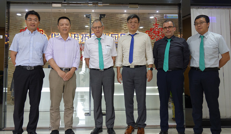 注塑設(shè)備頂級(jí)供應(yīng)商，德國(guó)ARBURG專家組到訪華磊迅拓